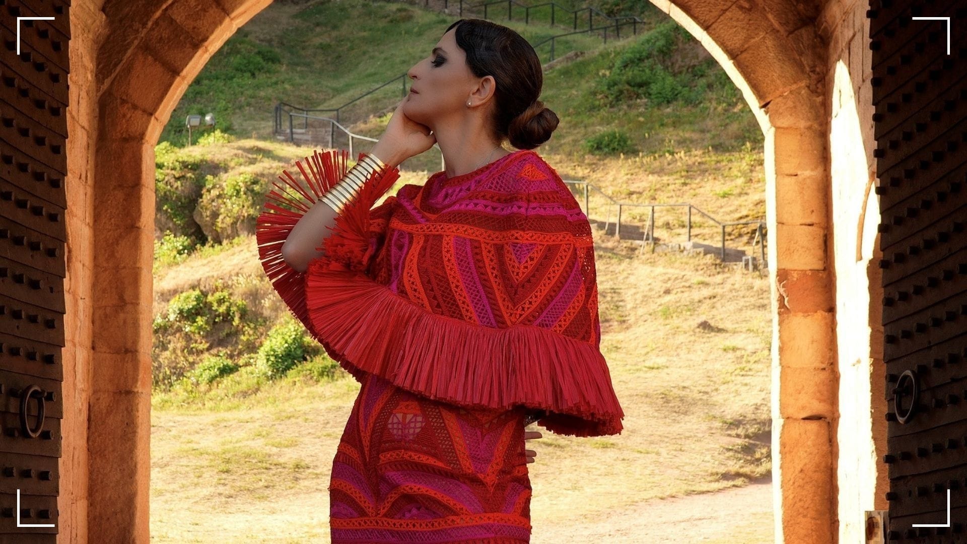 Нина Николина прави поп, който изглежда и звучи различно