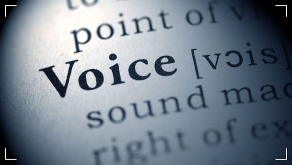 Гласът, който пречи