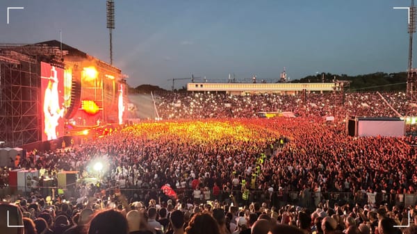 Welcome Back to the Jungle: между рок величие и дребна злоба